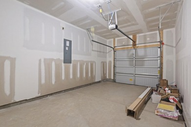 Two-story, three-bedroom, three-bathroom Glenville townhome with - photo 33