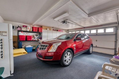 Welcome to 1861 Walnut Drive! This beautiful elevated home - photo 36