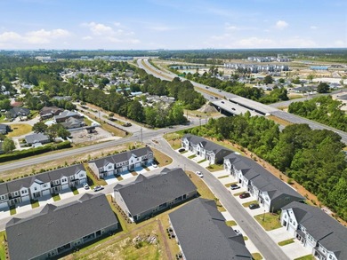 Two-story, three-bedroom, three-bathroom Glenville townhome with - photo 38