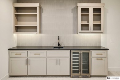 Susan Hawkins, M: , SusanHawkinsGroup,   - Exquisite Luxury