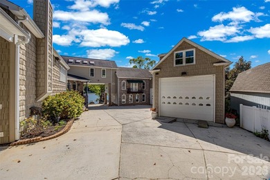 Unique custom-built waterfront home on Lake Wylie, perfect for a - photo 43