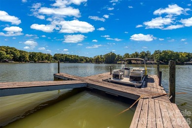Unique custom-built waterfront home on Lake Wylie, perfect for a - photo 44