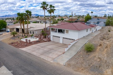 Welcome to 1861 Walnut Drive! This beautiful elevated home - photo 55