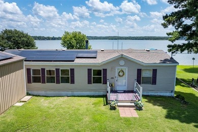 Cedar Creek Lake Home For Sale in Malakoff Texas