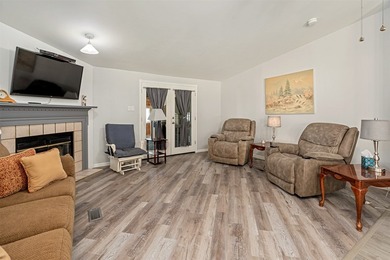 Affordable lakefront retreat with breathtaking open water views - photo 8