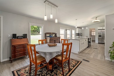 Affordable lakefront retreat with breathtaking open water views - photo 10