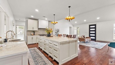 Welcome home to your private retreat! 11 Lewis Lane is the - photo 1