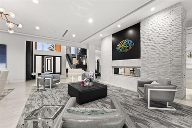 Lakefront, Luxurious, home with Private Pool in Windermere. A - photo 4