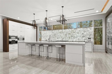 Lakefront, Luxurious, home with Private Pool in Windermere. A - photo 6
