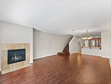 A beautifully maintained tri-level townhome located in the heart - photo 10