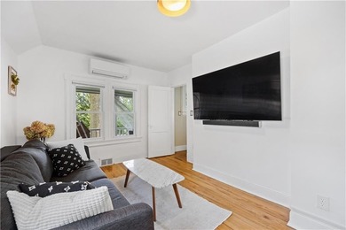 Great opportunity to own this fully detached single family home - photo 12