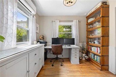 Great opportunity to own this fully detached single family home - photo 13