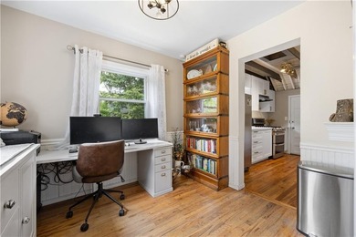 Great opportunity to own this fully detached single family home - photo 14