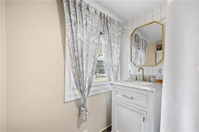 Great opportunity to own this fully detached single family home - photo 19