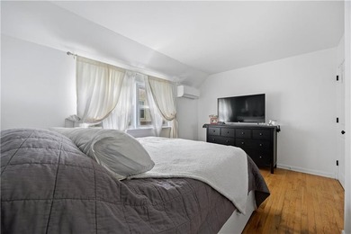 Great opportunity to own this fully detached single family home - photo 21