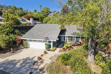 Absolutely Stunning!! This incredible single-story ranch style - photo 7