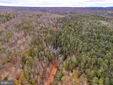 The Poconos, the primary tourist destination in Pennsylvania, is - photo 7