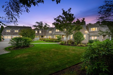 Welcome to an exquisite 2 acre waterfront estate, complete with - photo 2