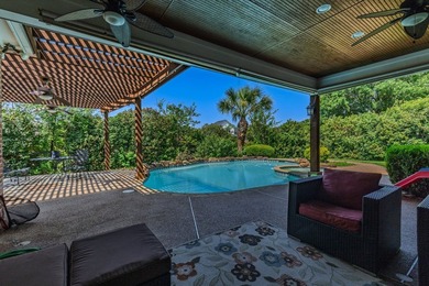 Charming 4-bed, 3-bath home in the heart of Rowlett! Nestled in - photo 3