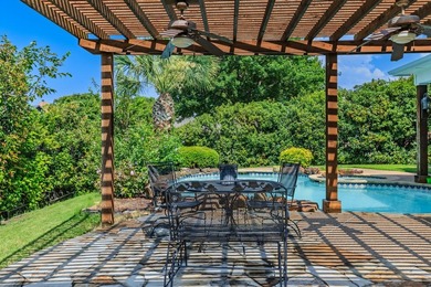 Charming 4-bed, 3-bath home in the heart of Rowlett! Nestled in - photo 4