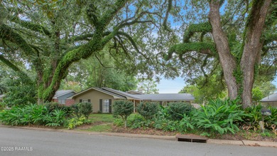 Vermilion River - Lafayette Parrish Home For Sale in Lafayette Louisiana