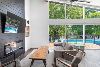 Truly one-of-a-kind lakefront luxury in the heart of downtown - photo 6