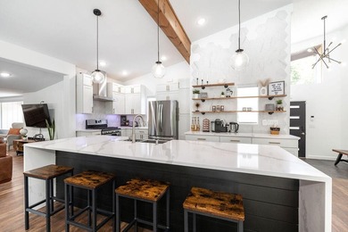 Truly one-of-a-kind lakefront luxury in the heart of downtown - photo 10