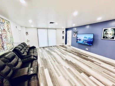 Fully Renovated 2BR/2BA Penthouse with Private AC & Panoramic