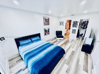 Fully Renovated 2BR/2BA Penthouse with Private AC & Panoramic