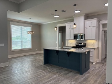 NOW OFFERING $5000 in SELLER CONCESSIONS! Welcome to this - photo 5