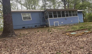 This 2 bed 2 bath home with 1459 sq ft of living space also has - photo 1