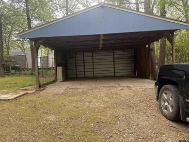 This 2 bed 2 bath home with 1459 sq ft of living space also has - photo 2
