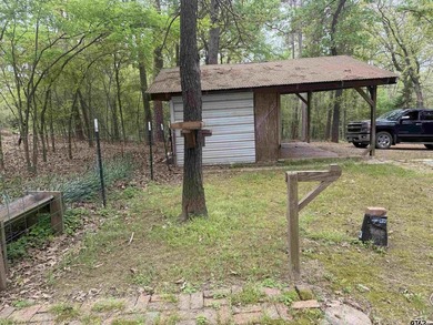 This 2 bed 2 bath home with 1459 sq ft of living space also has - photo 3
