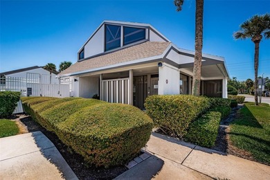 Welcome to this beautifully maintained 2-bedroom, 2-bath condo - photo 33