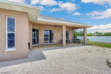 Solidly built 1998 concrete-block home on a rare three-lot - photo 37