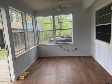 This 2 bed 2 bath home with 1459 sq ft of living space also has - photo 7