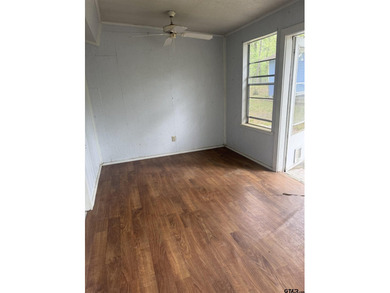 This 2 bed 2 bath home with 1459 sq ft of living space also has - photo 8