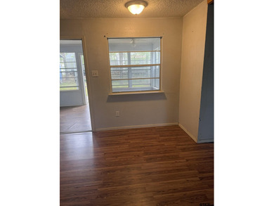 This 2 bed 2 bath home with 1459 sq ft of living space also has - photo 9