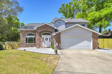 $ 19,100 PRICE IMPROVEMENT ! BREATHTAKING, POOL home tucked in a - photo 11