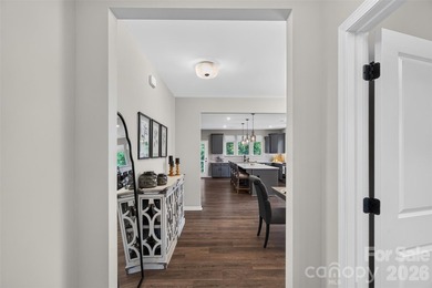 Perfectly positioned with breathtaking lake views and - photo 4