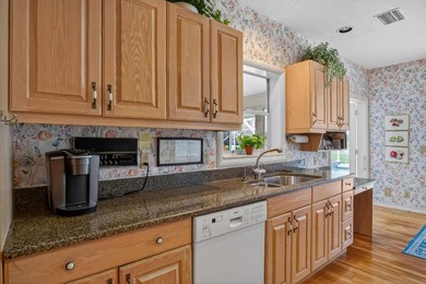 If you desire a home with charm, elegance and spacious rooms - photo 15