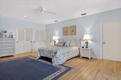 If you desire a home with charm, elegance and spacious rooms - photo 21
