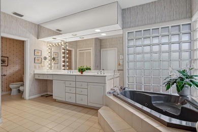 If you desire a home with charm, elegance and spacious rooms - photo 23