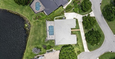 If you desire a home with charm, elegance and spacious rooms - photo 43