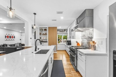 Step into refined living in this impeccably upgraded two bedroom - photo 5
