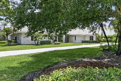 If you desire a home with charm, elegance and spacious rooms - photo 47