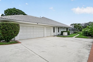 If you desire a home with charm, elegance and spacious rooms - photo 49