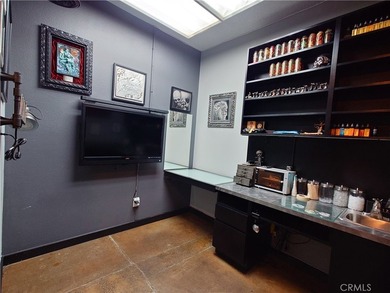 Rare opportunity to acquire a highly regarded, fully operational - photo 14