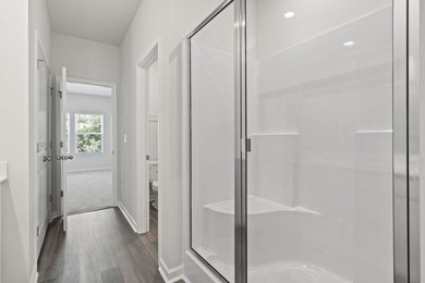 Two-story, three-bedroom, three-bathroom Glenville townhome with - photo 20