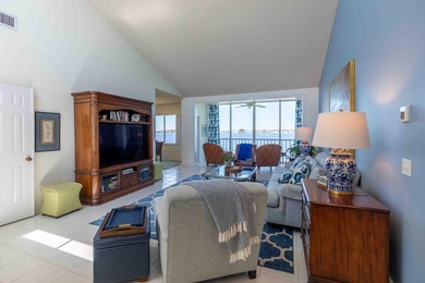 LOCATION, LOCATION, LOCATION!!!! Enjoy stunning unobstructed - photo 3